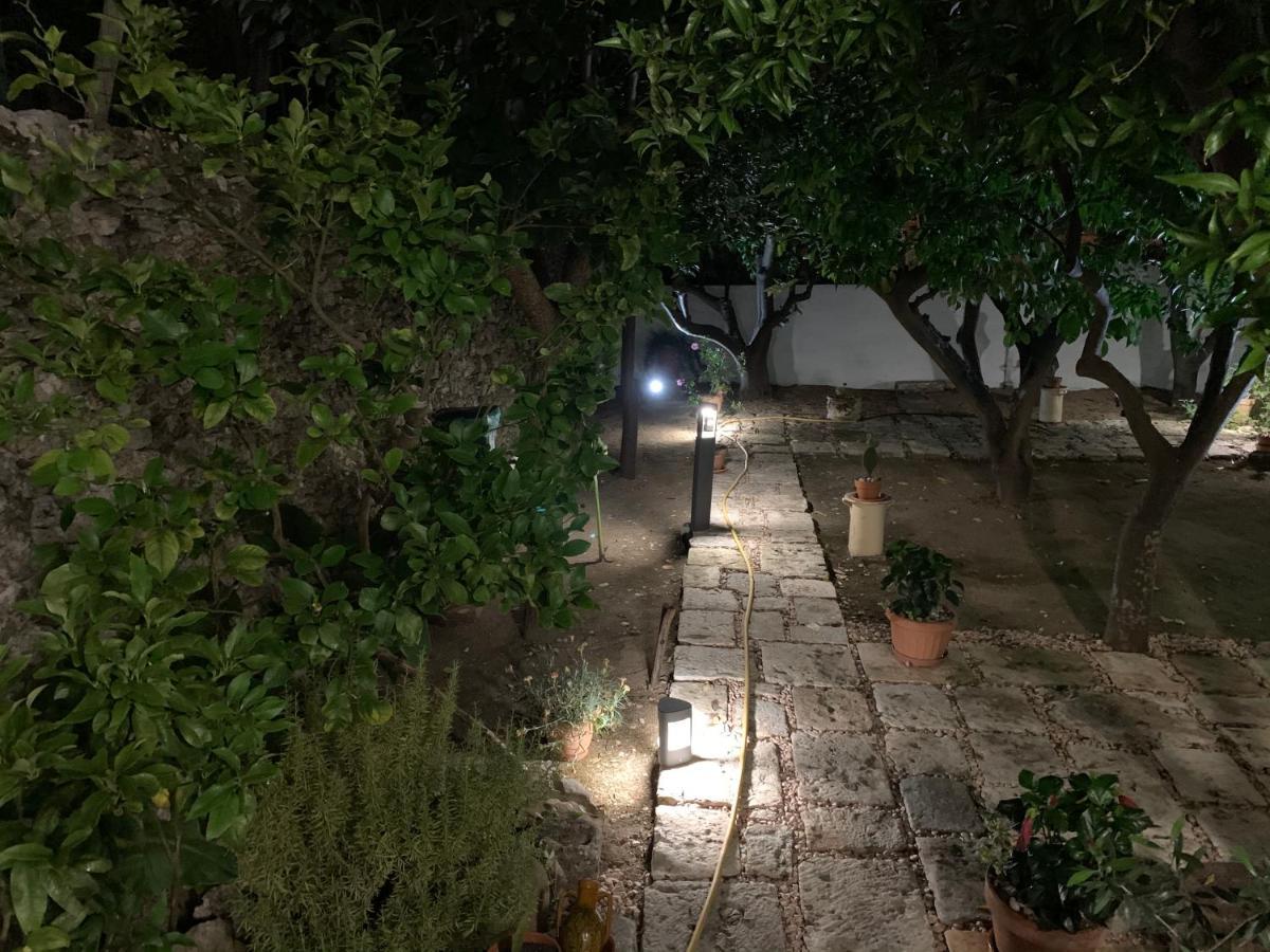 Dimora Le Zagare Apartment ออสตูนี ภายนอก รูปภาพ