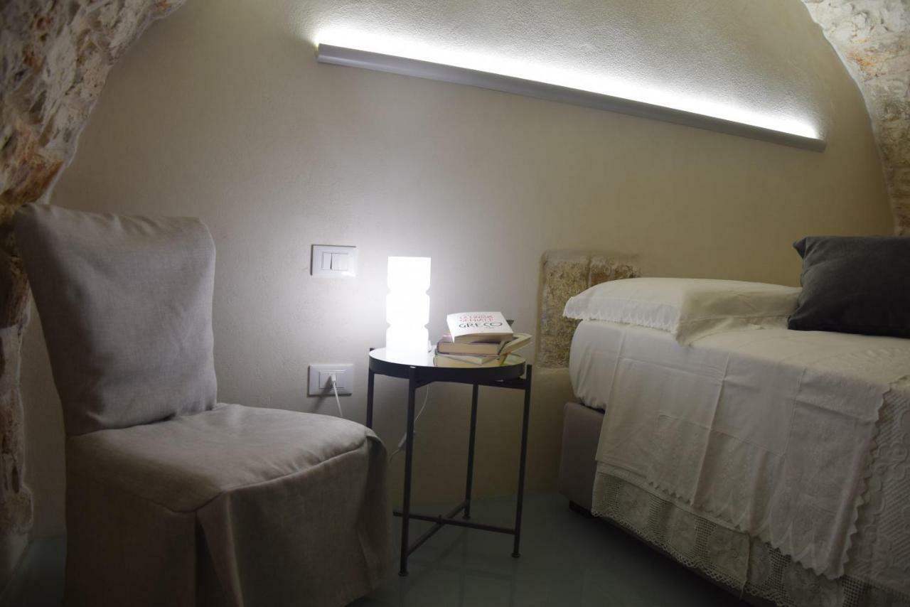 Dimora Le Zagare Apartment ออสตูนี ภายนอก รูปภาพ